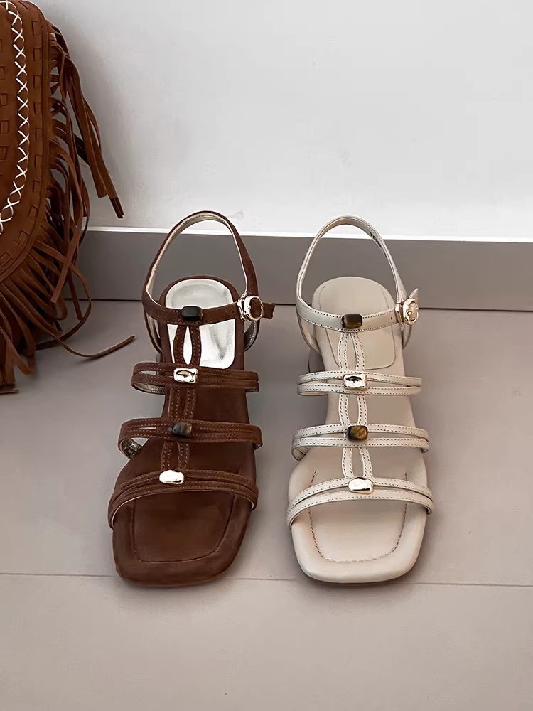 Phiên bản da cừu ~ Dép La Mã có dây đeo kiểu Pháp đính cườm dệt gót vuông mũi vuông hở mũi dành cho nữ dép cao gót mùa hè