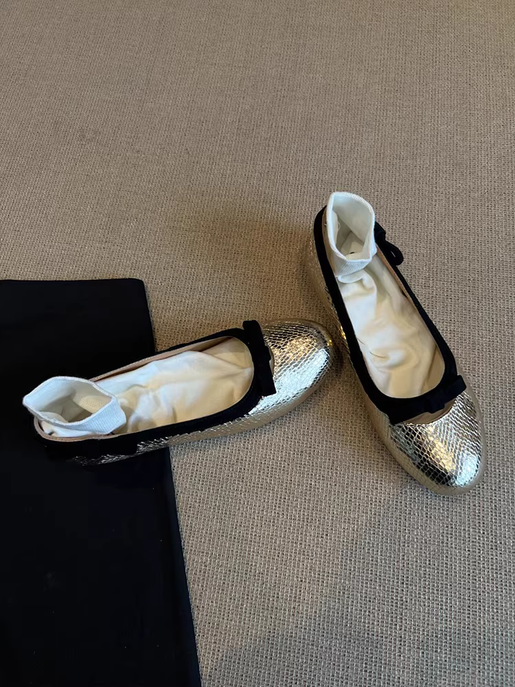 Phiên bản da cừu ~ Giày đế bằng có dây buộc nơ mới dành cho nữ, giày ba lê thanh lịch kiểu Pháp mũi tròn khoét lỗ