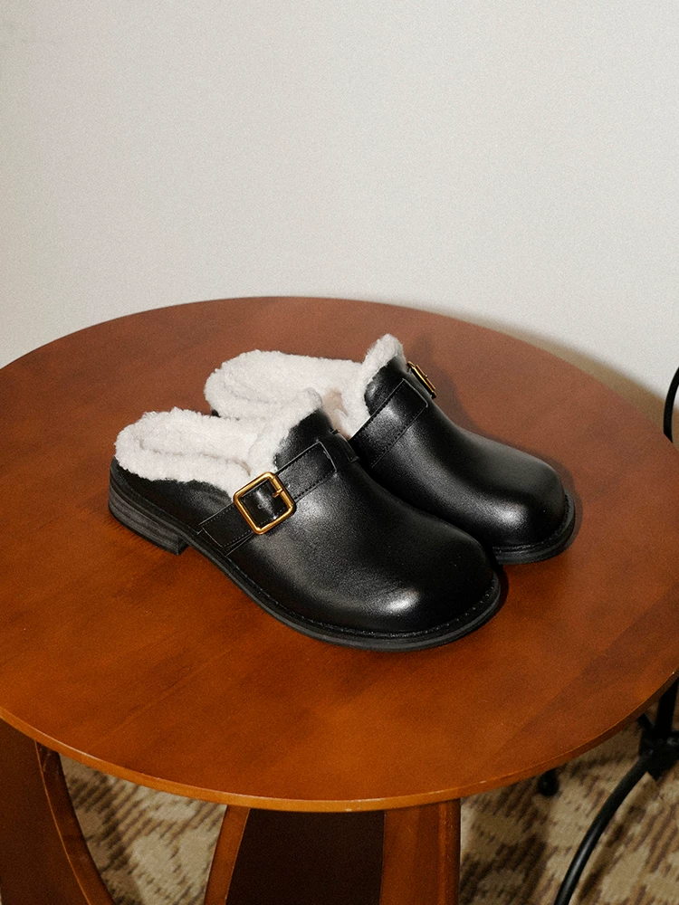 Phiên bản da bò ~ Dép xỏ ngón kín mũi màu đen dành cho nữ có quai khóa kim loại, giày lười, dép kiểu Birkenstock, dép lông.