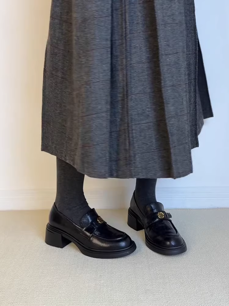 Phiên bản da cừu ~ Giày lười đế dày đi làm đế dày kiểu hoa trà dành cho nữ, giày da kiểu Anh cổ điển kiểu slip-on