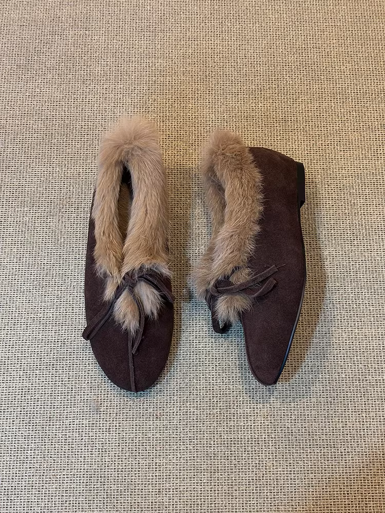 Phiên bản da cừu ~ Giày cotton đế bằng ấm áp Dongji dành cho nữ, da lộn kiểu retro có nơ, lót lông cừu, giày lười kiểu slip-on.