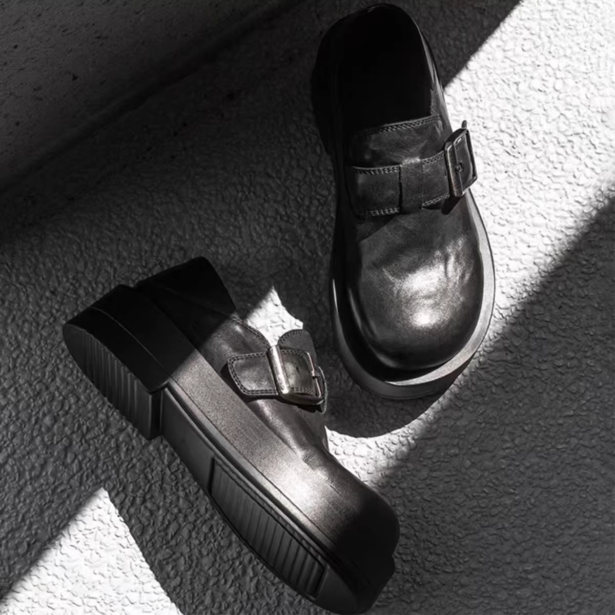 Phiên bản da bò ~ Giày Birkenstock da thật đế dày dành cho nữ, giày lười có khóa thắt lưng tăng chiều cao, giày da nhỏ kiểu cổ điển