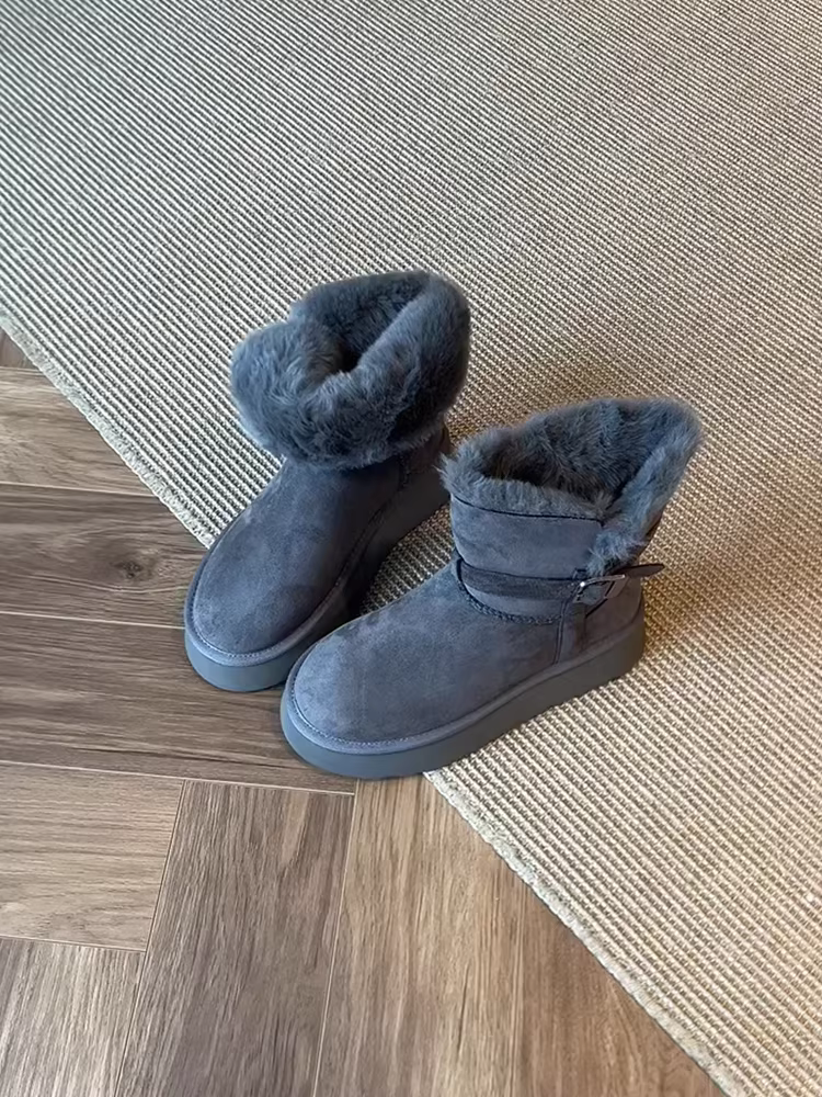 Phiên bản da bò ~ Giày bốt đi tuyết ngoài trời đế dày chống trượt có thể mang hai chiều dành cho nữ, giày bốt cotton thông thường có khóa thắt lưng kiểu cổ điển lót lông cừu bằng da lộn