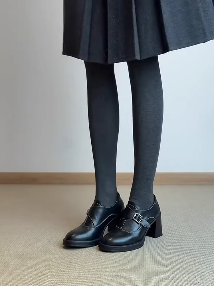 Phiên bản da cừu ~ Giày lười đế dày kiểu Anh cổ điển dành cho nữ, giày da nhỏ mũi tròn kiểu slip-on, giày da nhỏ màu đen.