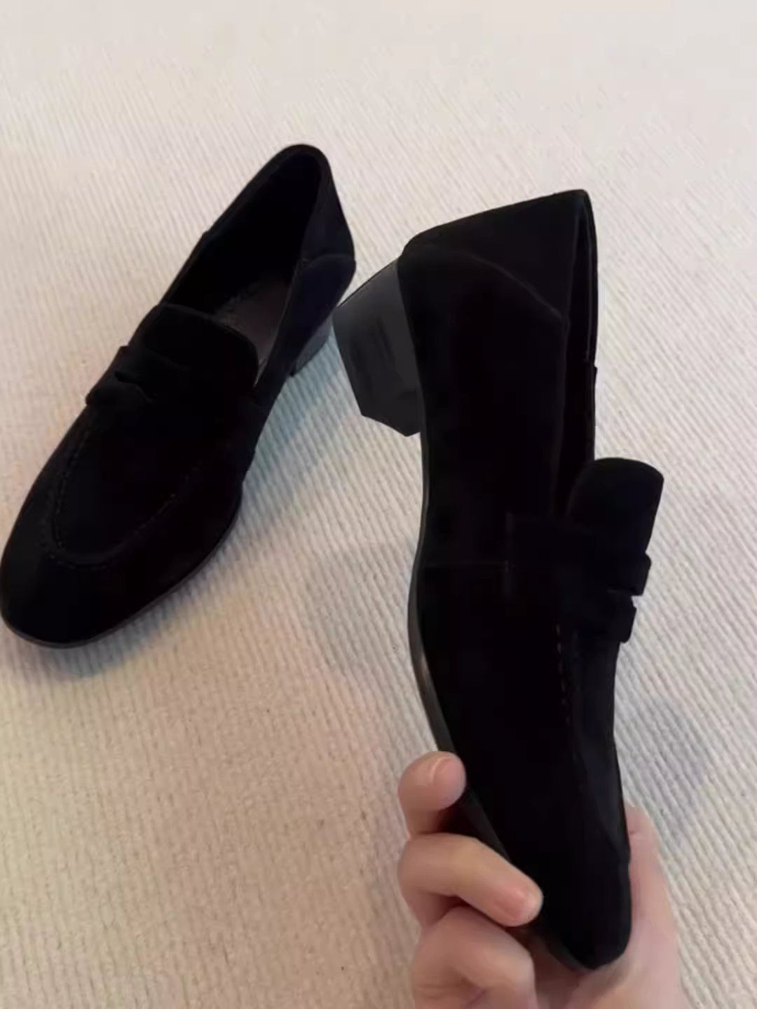 Phiên bản da cừu ~ Giày lười kiểu cổ điển giúp thon gọn dáng người, giày lười đa năng dành cho nữ, kiểu dáng đơn giản, gót dày, mũi tròn, giày da nhỏ