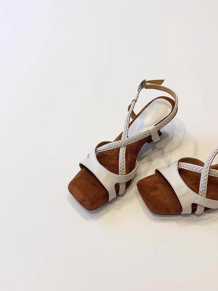 Phiên bản da cừu ~ Dép quai ngang dệt kiểu nghỉ dưỡng dành cho nữ, phù hợp với váy, gót wedge, giày La Mã thoải mái