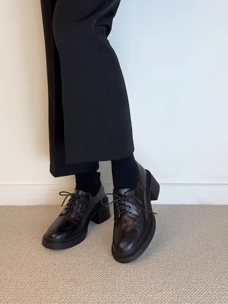 Phiên bản da bò~ Giày lười cao gót đế dày phong cách retro kiểu Anh dành cho nữ, giày da buộc dây mũi tròn tăng chiều cao đa năng