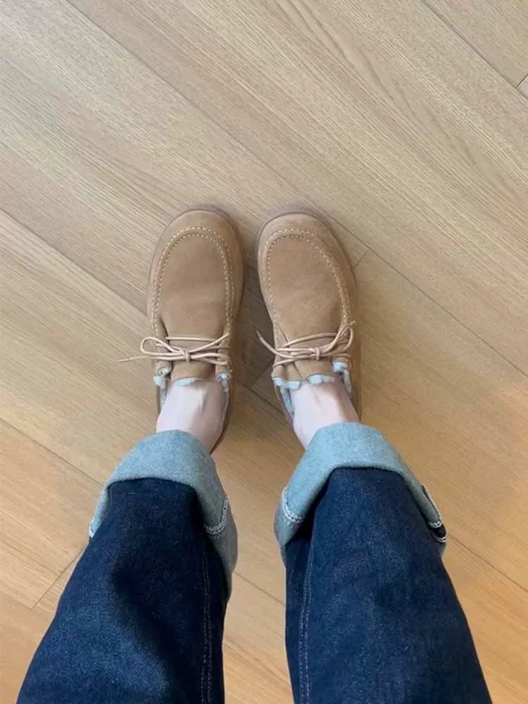 Phiên bản da bò ~ Giày Birkenstock da thật cá nhân hóa dành cho nữ, phong cách cổ điển, lót lông cừu, ấm áp, đế dày, giày lười buộc dây bằng da bò.