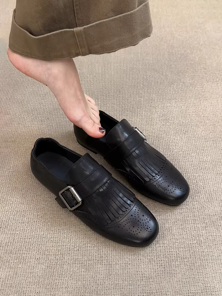 Phiên bản da cừu ~ giày lười mũi vuông bằng da thật kiểu retro dành cho nữ, giày da nhỏ có dây buộc màu đen đa năng có dây đeo tua rua