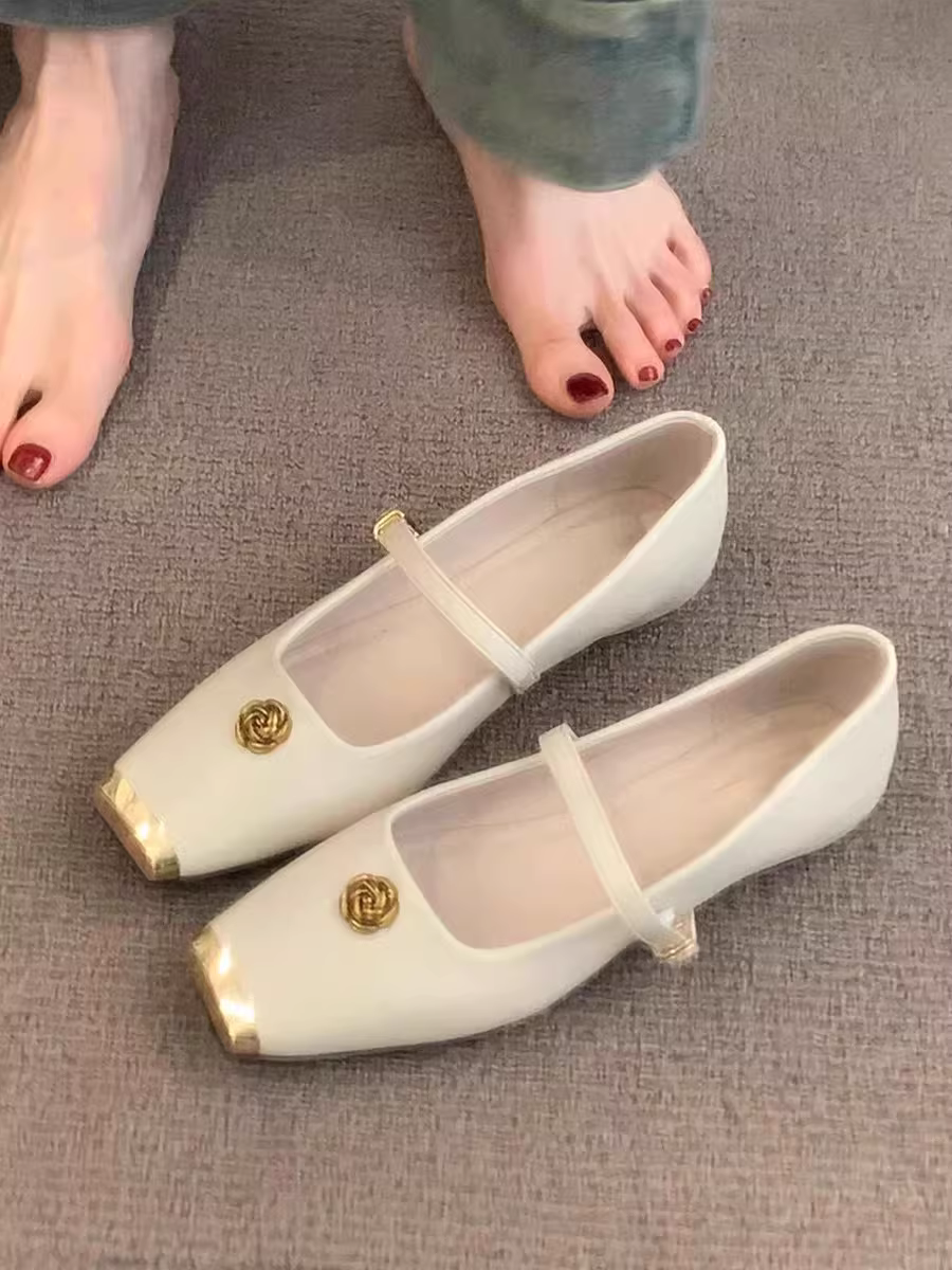 Phiên bản da cừu ~ Giày đơn mũi vuông bằng da thật tăng chiều cao dành cho nữ, giày Mary Jane miệng nông kiểu Chanel có khóa.