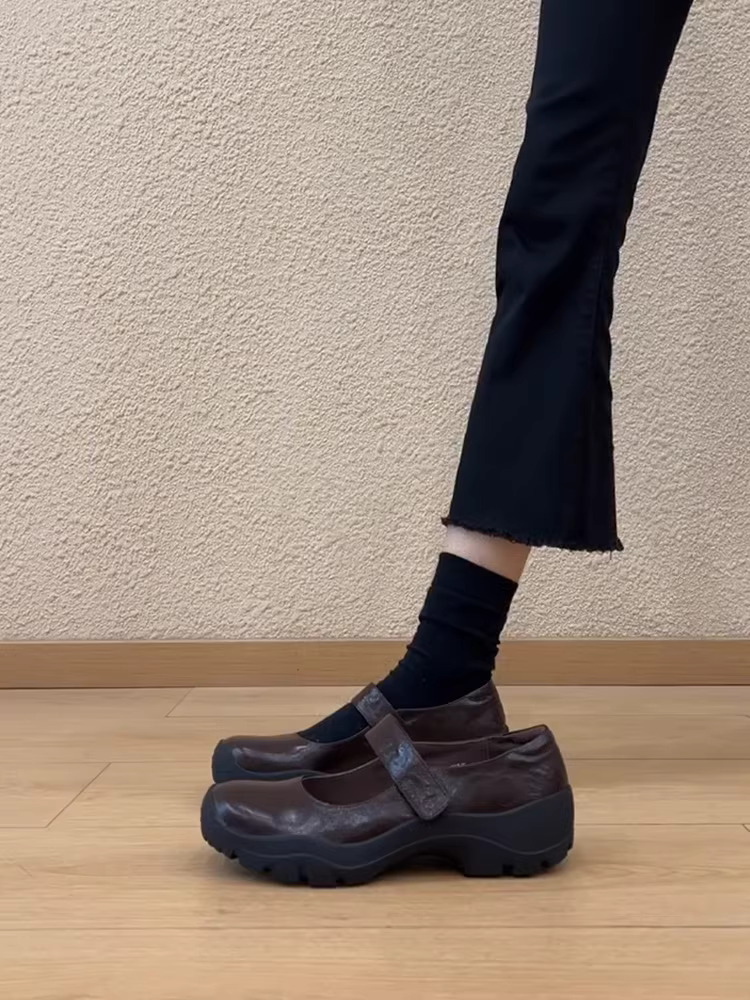 Phiên bản da cừu ~ Giày Mary Jane mũi tròn nông có khóa dán dành cho nữ, da thật phong cách Pháp, giày da đế dày đơn giản, phong cách giản dị