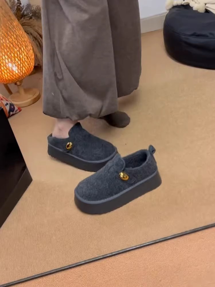 Phiên bản da cừu ~ Giày Birkenstock đế dày cỡ nhỏ, kiểu lười, cổ sâu, lót lông cừu, ấm áp, giản dị, đa năng, thích hợp đi ngoài trời khi trời tuyết