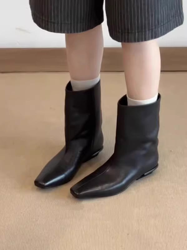 Phiên bản da bò ~ Giày bốt ngắn ống rộng tối giản bằng da thật màu đen cổ điển dành cho nữ, giày bốt thời trang mũi vuông gót thấp kiểu dáng thời trang