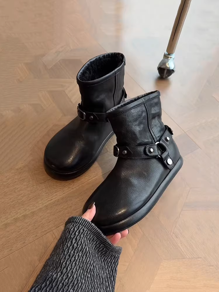 Phiên bản da bò~ Giày bốt cotton cỡ lớn bằng da thật màu đen kiểu Pháp dành cho nữ có khóa thắt lưng, đinh tán, đế dày, lót lông cừu, giày đi tuyết thời trang phong cách punk