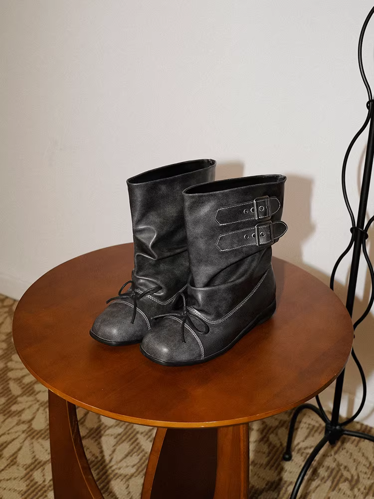 Pear Xiaoqi~ Giày bốt đế bằng mũi vuông bằng da thật kiểu múa ba lê dành cho nữ, giày bốt đế bằng mũi vuông có khóa thắt lưng kiểu cổ điển, giày bốt có nơ kiểu cổ điển