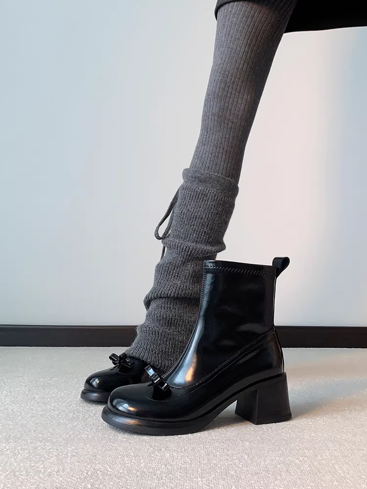 Phiên bản da bò~ Giày bốt da thật mũi tròn kiểu Pháp dành cho nữ, ngọt ngào và cá tính với nơ, gót dày, khóa kéo bên hông, bốt ngắn thời trang độc đáo.