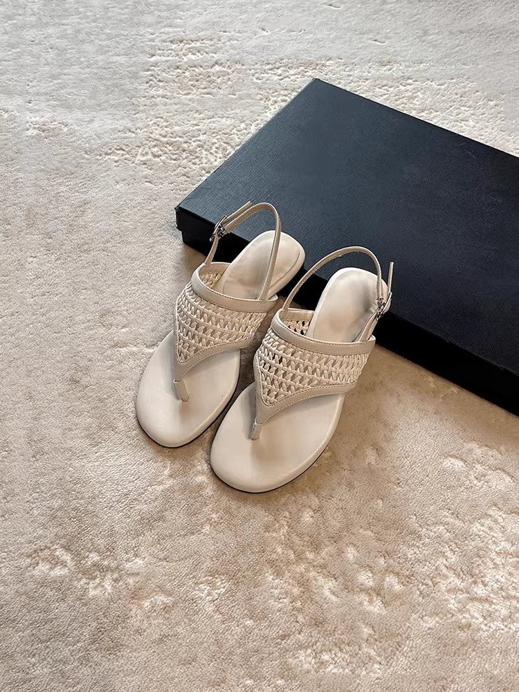 Phiên bản da cừu~ Dép lưới dệt tối giản kiểu Pháp dành cho nữ, kiểu hở mũi, mũi tròn, đế bằng, dép kiểu nghỉ dưỡng cho mùa hè.