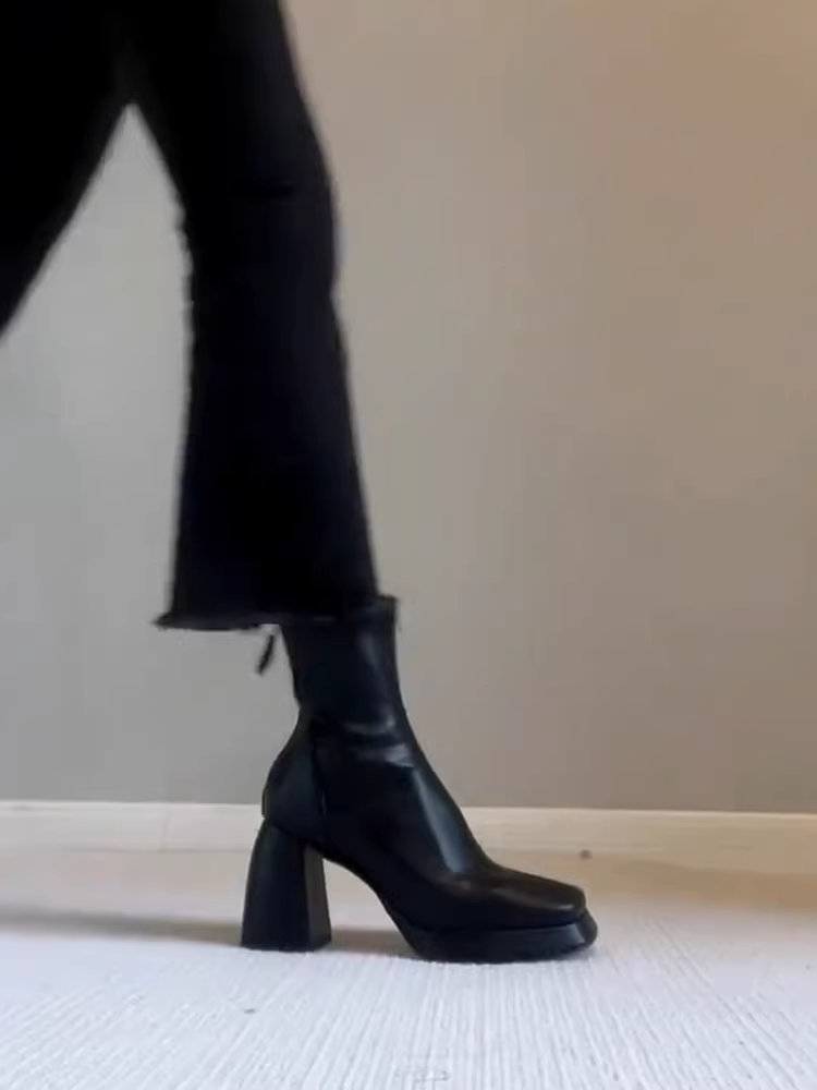 Phiên bản da bò~ Giày bốt cao gót đế dày chống thấm nước kiểu Pháp dành cho nữ, giày bốt ngắn gót vuông mũi vuông màu đen có khóa kéo phía sau