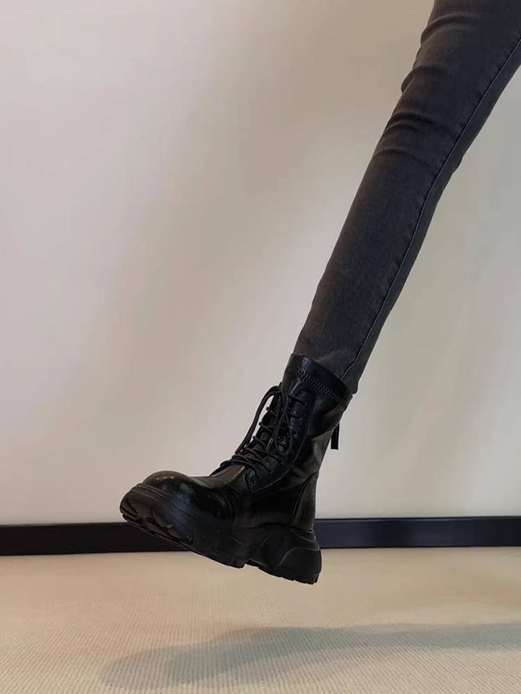 Phiên bản da bò ~ Giày bốt Martin đế dày đa năng phong cách Anh dành cho phụ nữ nhỏ nhắn, giày bốt da thật có dây kéo phía sau, kiểu dáng thon gọn, giúp thon gọn vóc dáng
