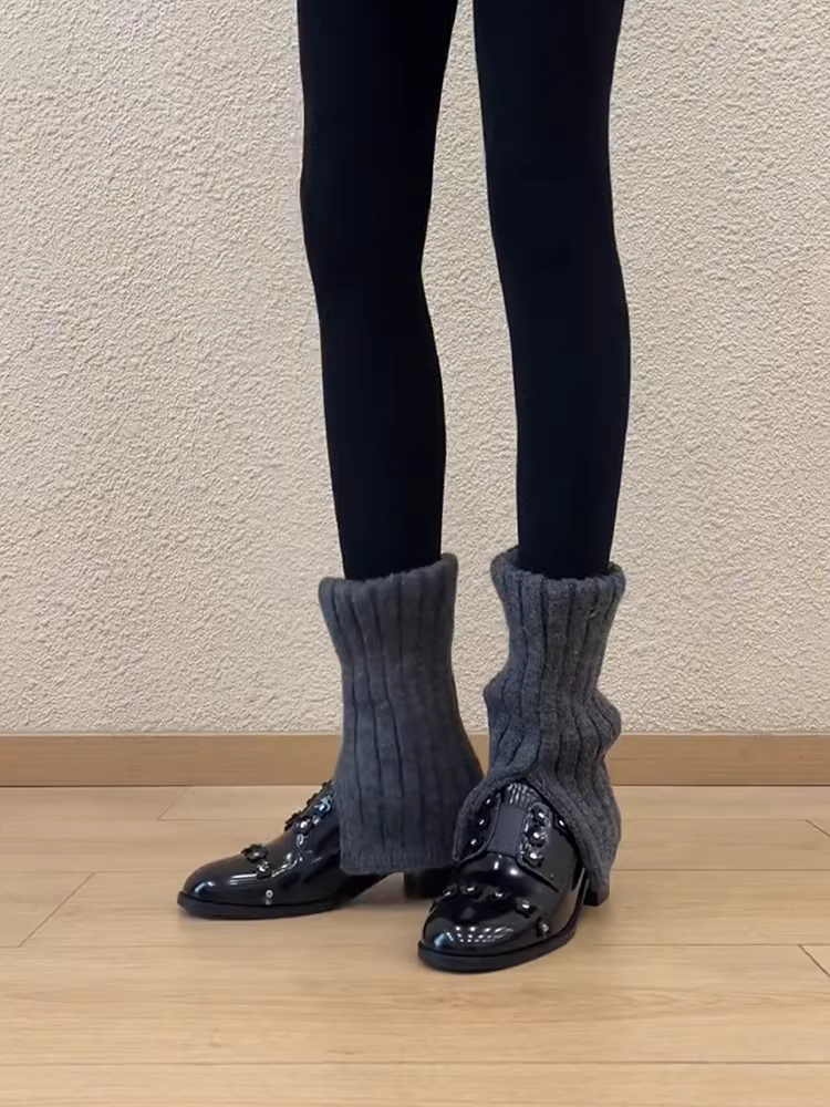 Phiên bản da cừu ~ Giày lười da bóng kiểu preppy của Anh dành cho nữ, mũi tròn, gót dày, giày da màu đen