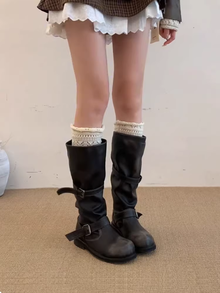 Phiên bản da bò ~ Giày bốt xếp ly da thật kiểu Wasteland cổ điển, phong cách độc đáo, có khóa thắt lưng, kiểu dáng retro giúp thon gọn chân dành cho nữ
