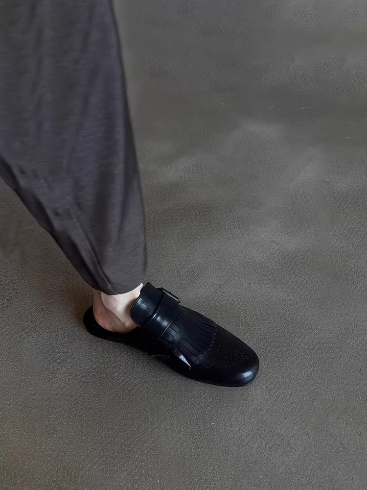 Phiên bản da cừu ~ dép nửa đế tua rua đa năng kiểu cổ điển dành cho nữ, giày mule mũi kín có khóa thắt lưng kiểu brogue bằng da thật