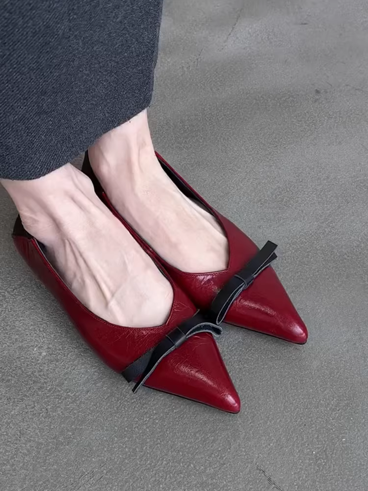 Phiên bản da cừu ~ Giày bệt mũi nhọn màu đỏ thanh lịch dành cho nữ có nơ, giày đi làm đế mềm bằng da thật kiểu chữ V