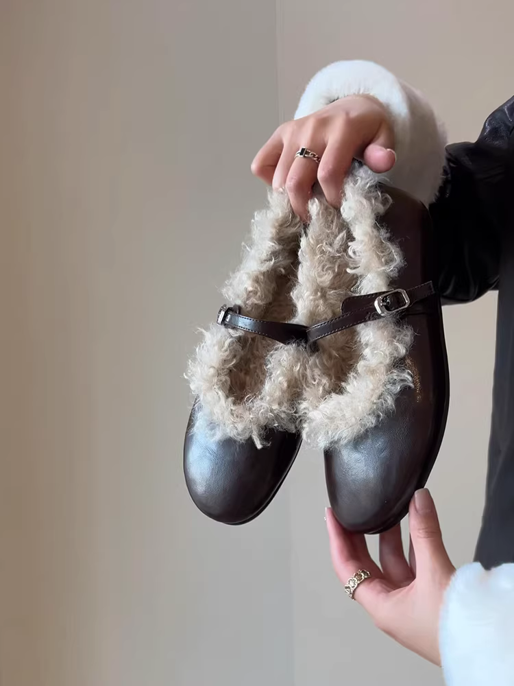 Phiên bản da cừu ~ Giày đế bằng đơn giản có dây đeo đơn phong cách Pháp dành cho nữ, miệng nông, lót lông cừu, ấm áp, giày Mary Jane mũi tròn