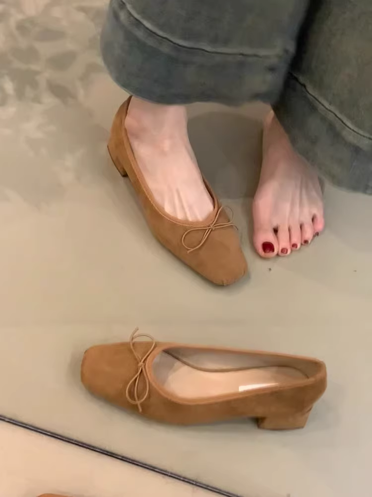 Phiên bản da cừu ~ Giày bà ngoại kiểu Pháp miệng nông dành cho nữ có nơ, mũi vuông, chất liệu da lộn, kiểu lười, giày nữ gót thô