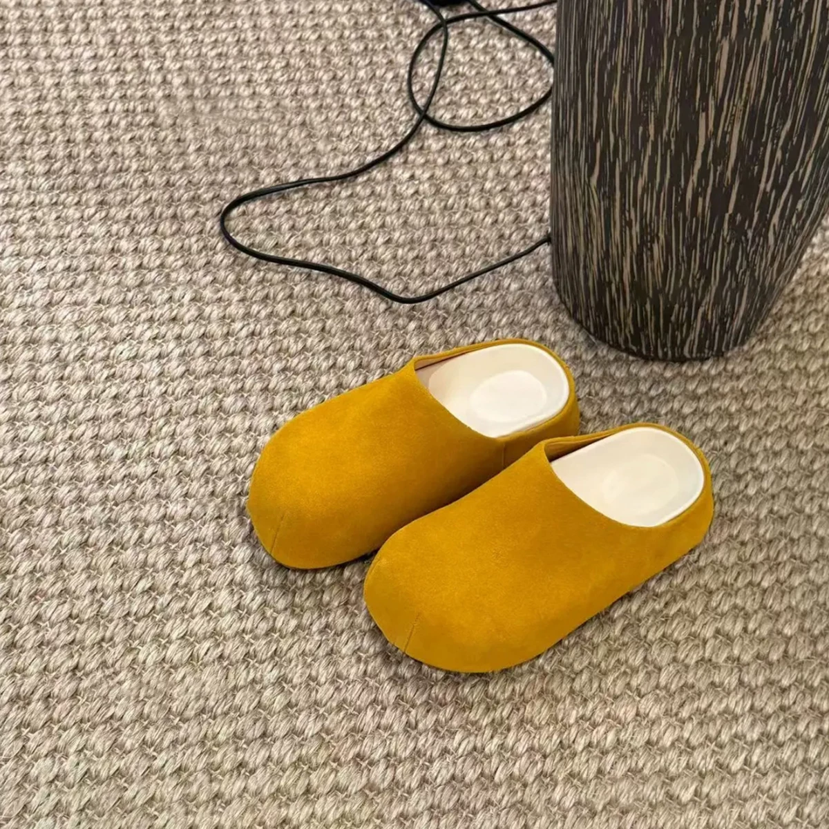 Phiên bản da cừu ~ Giày lười mùa hè kiểu Birkenstock cổ điển đa năng dành cho nữ với đế dày, đế mềm, da thật, kiểu nửa mules, giày mũi kín.