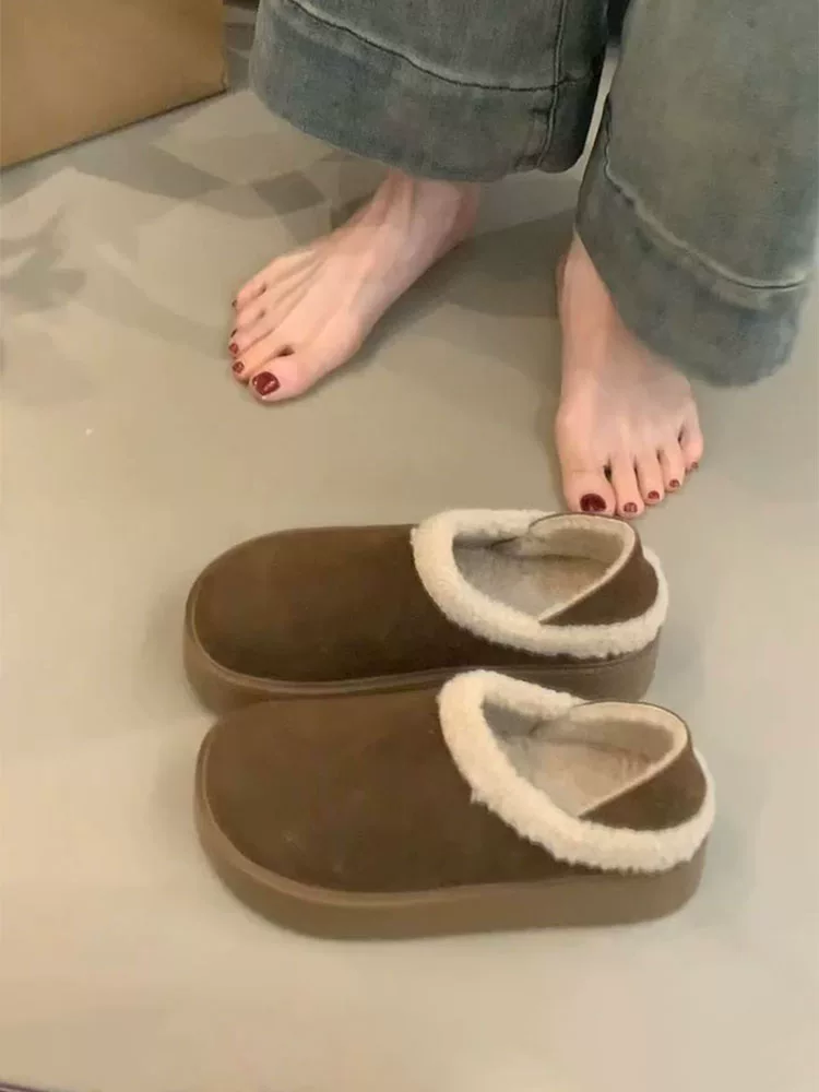 Phiên bản da cừu ~ Giày Birkenstock kiểu retro có thể mang được hai chiều, kiểu dáng trượt, chất liệu da lộn, ôm trọn chân dành cho nữ, lót lông cừu, ấm áp, đế dày, giày lông mềm mại