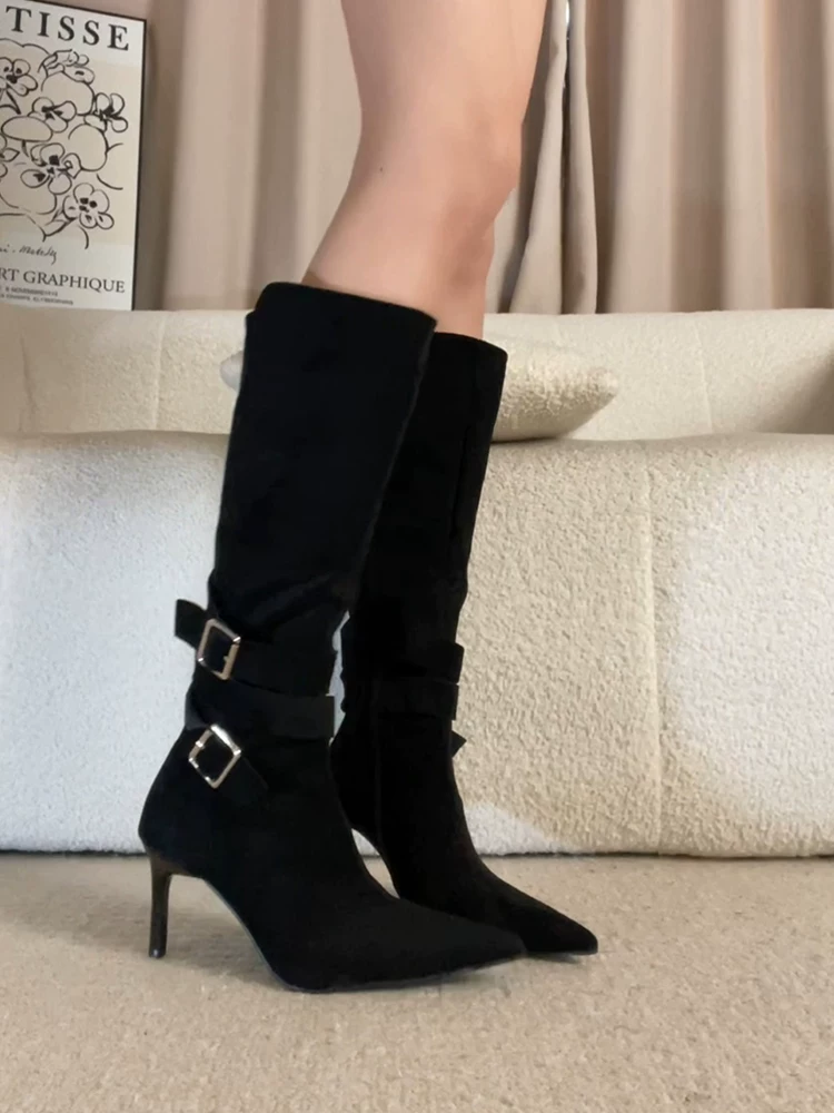 Phiên bản da bò ~ Giày cao đến đầu gối bằng da lộn mũi nhọn dành cho nữ có khóa kéo bên hông và khóa thắt lưng, giày cao gót kiểu phương Tây thon gọn và thanh lịch