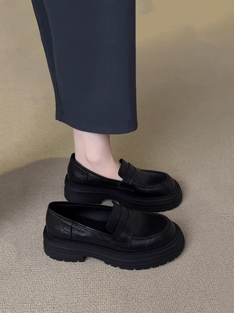 Phiên bản da cừu ~ Giày da nhỏ đế dày mũi tròn đi làm mọi mùa theo phong cách tối giản dành cho nữ, giày lười cổ điển đế dày đa năng dành cho mùa xuân và mùa thu.