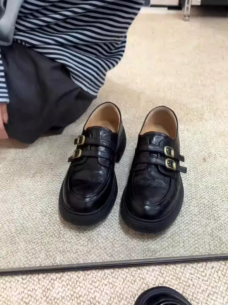 Phiên bản da cừu ~ Giày lười có dây đeo đôi Velcro kiểu đại học dành cho nữ, giày đế bệt gót vuông màu đen cổ điển