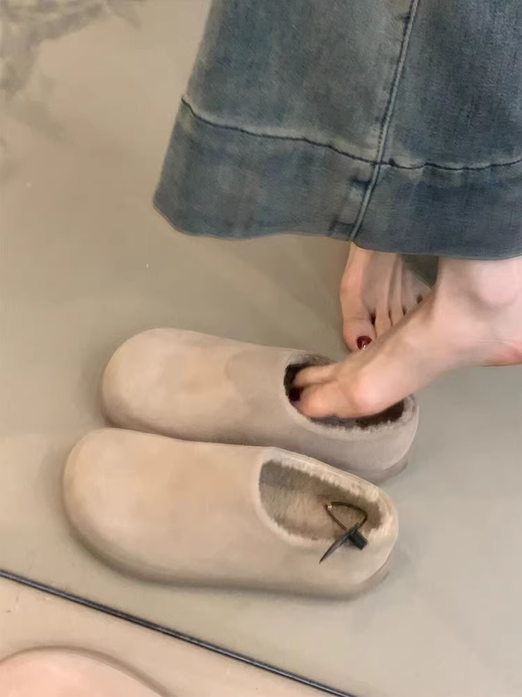 Phiên bản da bò ~ Giày kiểu Birkenstock đế mềm, dễ mang cho nữ, chất liệu da lộn đa năng, lông cừu, giày bông ấm áp