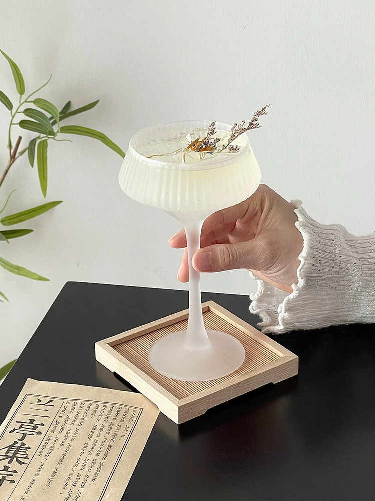 Ly thủy tinh mờ đã qua sử dụng, miệng nhỏ, ly cocktail sang trọng, cốc phiên bản đặc biệt, ly trà và rượu sáng tạo, ly sâm panh.