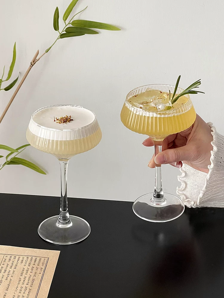 Ly thủy tinh sọc cổ điển, ly cocktail sang trọng, cốc thủy tinh thủ công, cốc trà và rượu nhẹ nhàng, cốc đựng rượu mùi.
