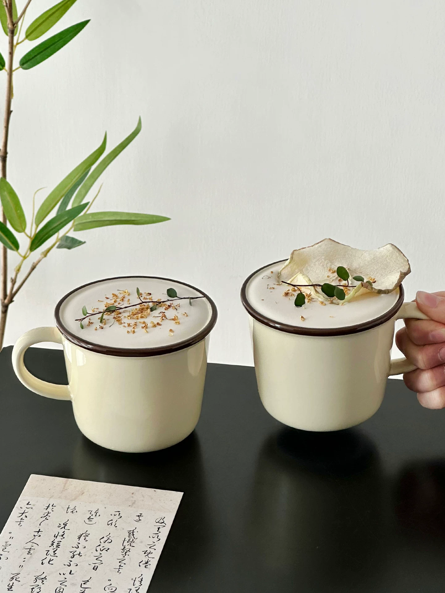 Cốc sứ cao cấp có tay cầm, cốc cà phê latte cổ điển, cốc trà chiều tinh tế cao cấp, cốc uống nước, cốc latte art.