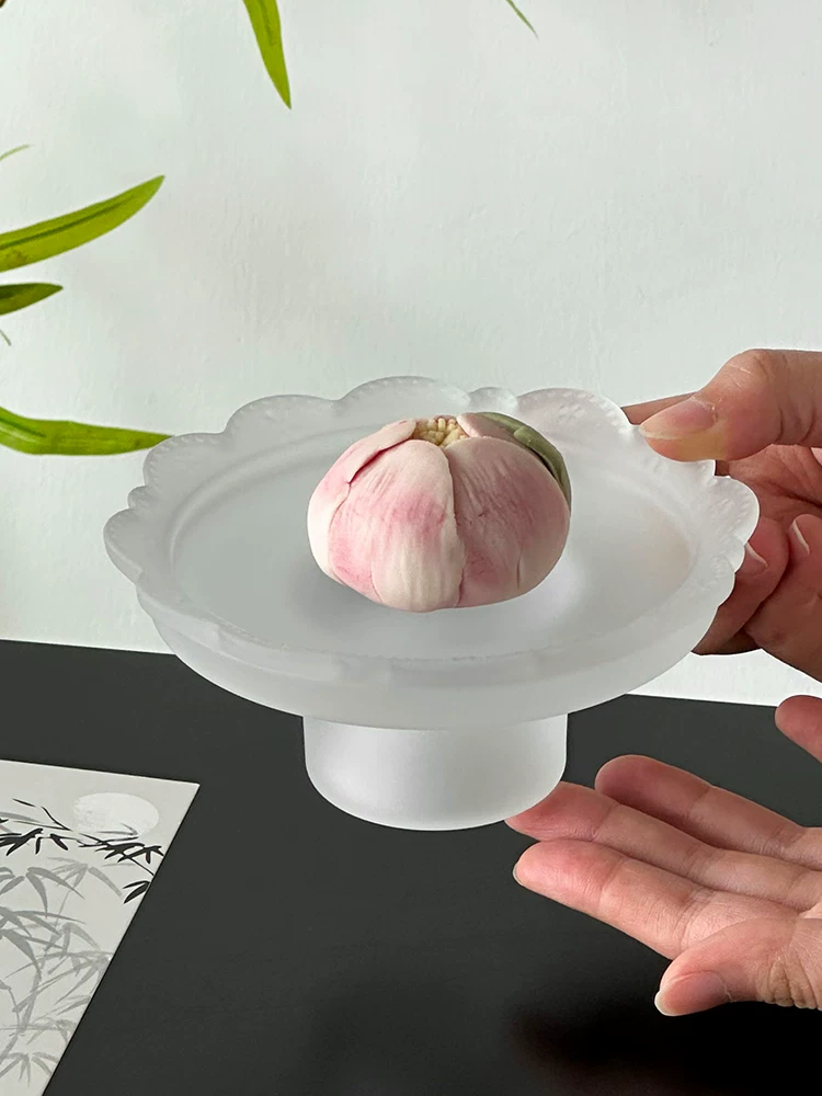 Đĩa tráng miệng cao kiểu Trung Quốc viền ren, đĩa tráng miệng bằng thủy tinh, đĩa bánh trà chiều tinh tế, đĩa đẹp để trưng bày bánh ngọt.