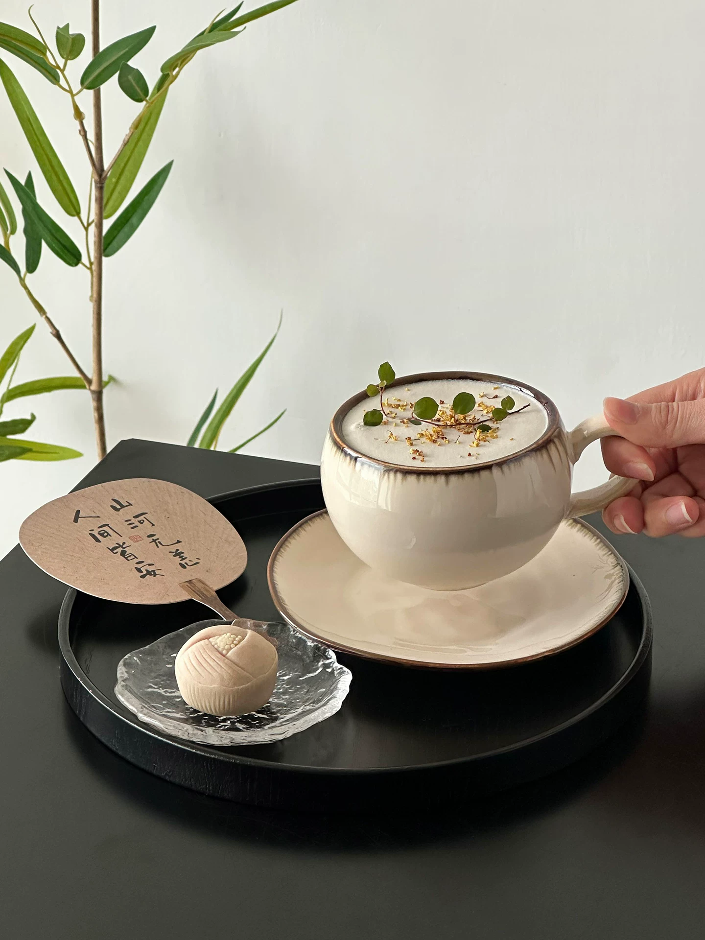 Bộ cốc cà phê độc đáo lấy cảm hứng từ thiết kế, bộ cốc và đĩa sứ cao cấp, cốc latte cổ điển, cốc vẽ latte, cốc nước.
