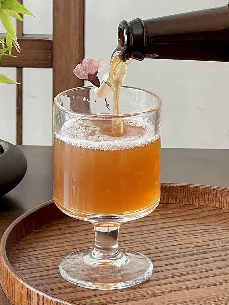 Ly thủy tinh chạm nổi cổ điển, ly nước kombucha, ly rượu nóng sang trọng, ly cocktail, ly đựng đồ uống.