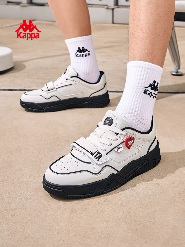 Giày nam Kappa giày thể thao cổ điển mùa đông 2025 phong cách mới Giày trắng có khóa dán phong cách cặp đôi giày thể thao thông thường