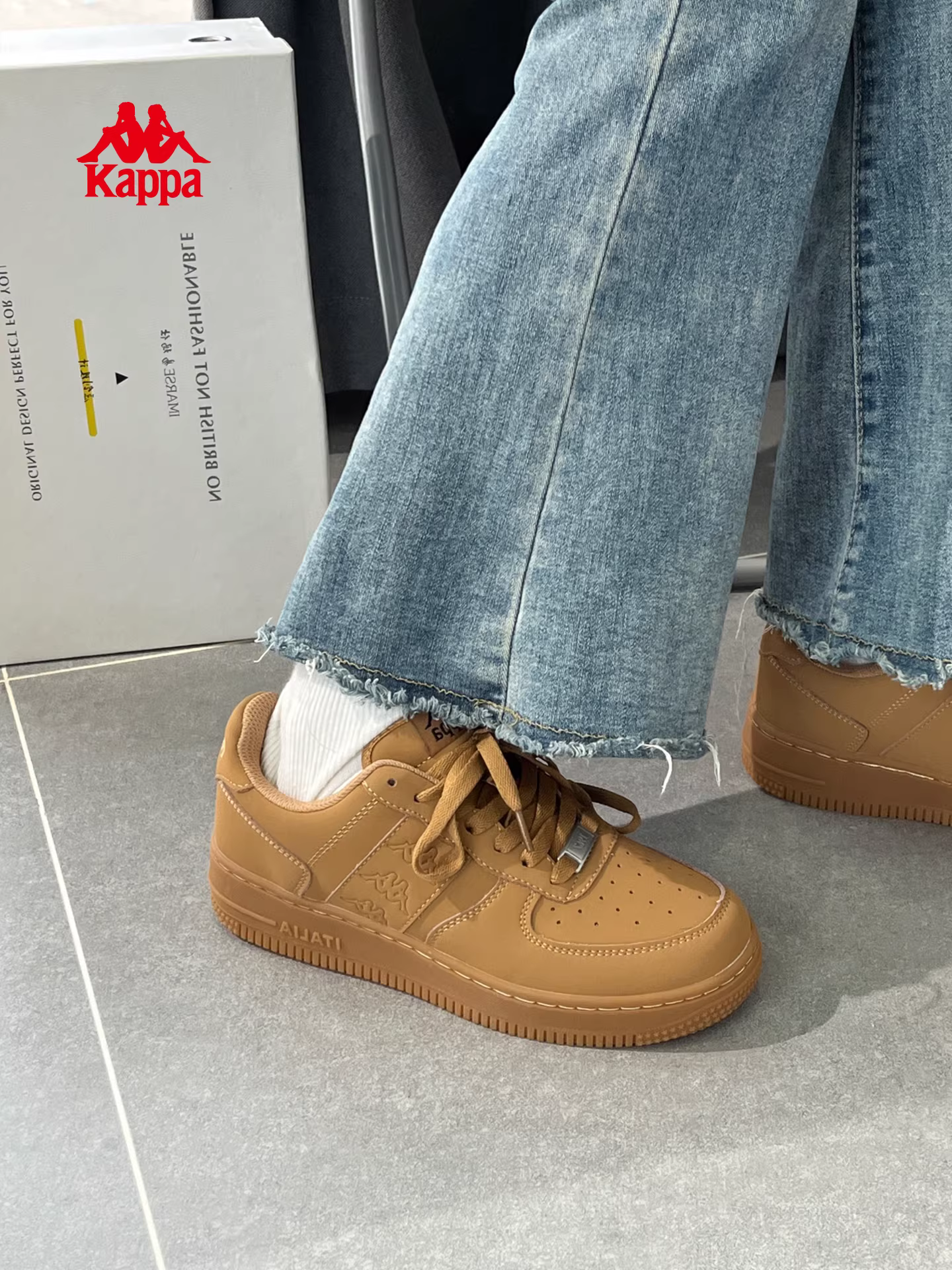 Giày thể thao đế dày Kappa dành cho nữ, giày trắng cổ điển mùa đông 2025, giày thể thao đa năng, phong cách độc đáo.