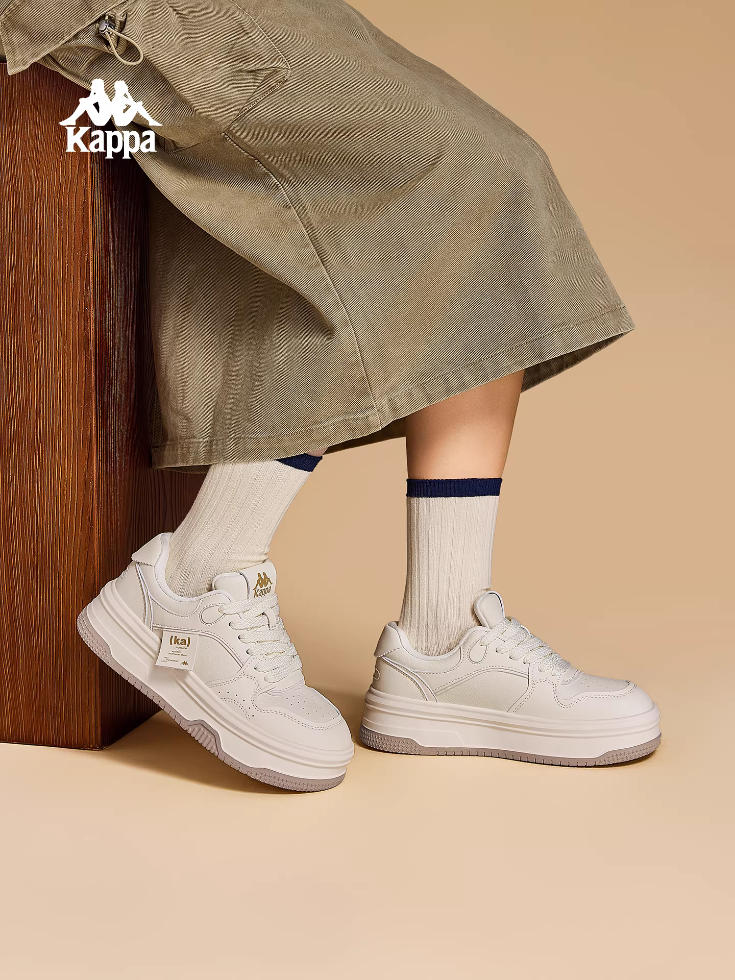 Giày thể thao nữ Kappa đế dày tăng chiều cao màu trắng, mẫu mới mùa đông 2025, giày thể thao đa năng, thời trang.