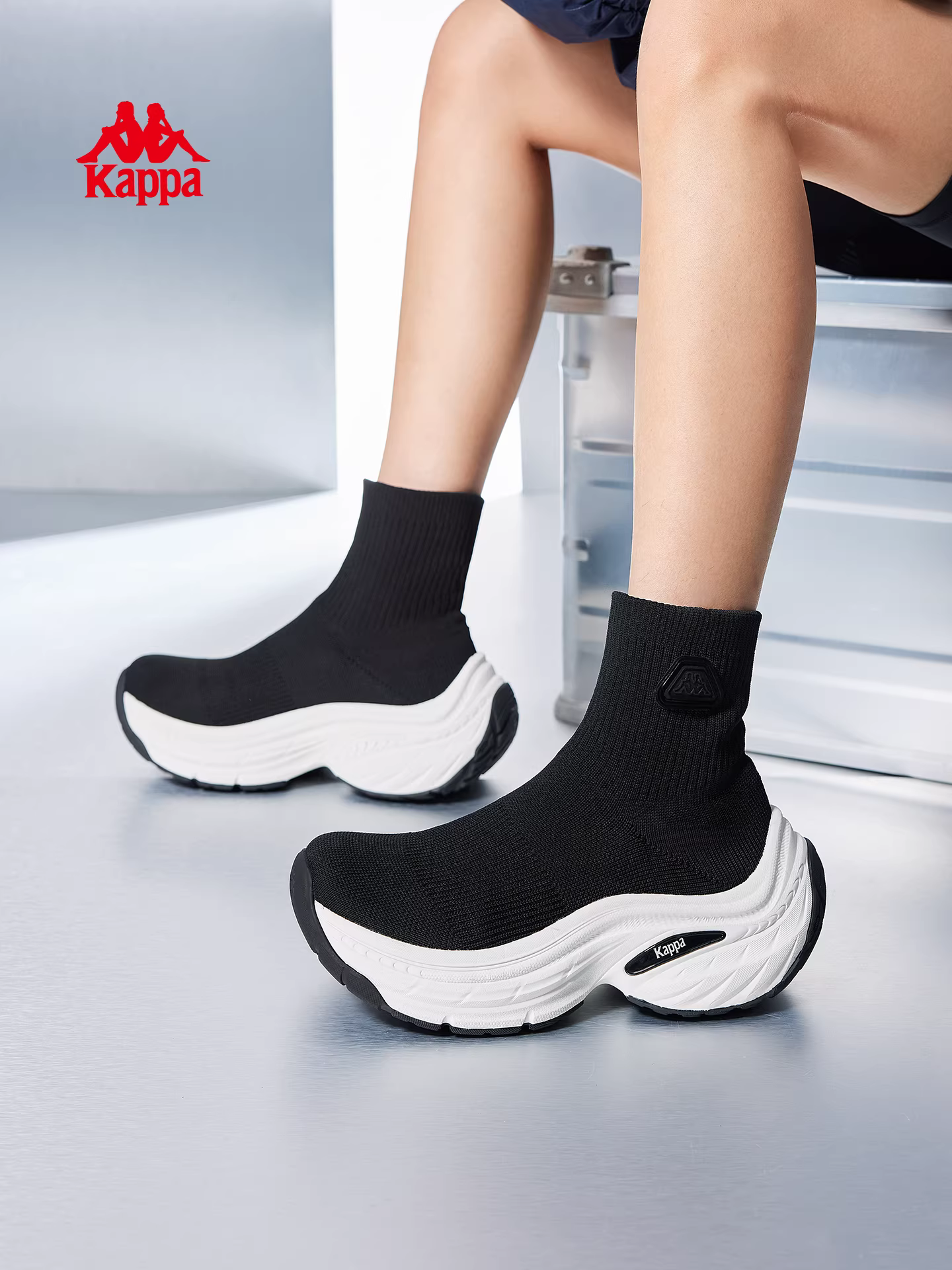 Giày lưới tăng chiều cao đế dày Kappa dành cho nữ, giày chạy bộ mới mùa đông 2025, giày bố thời trang.