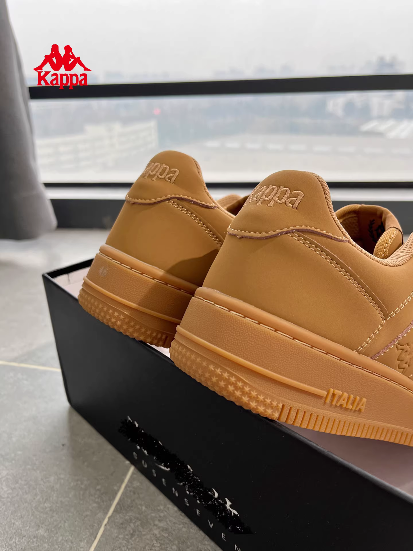 Giày thể thao đế dày Kappa dành cho nữ, giày trắng cổ điển mùa đông 2025, giày thể thao đa năng, phong cách độc đáo.