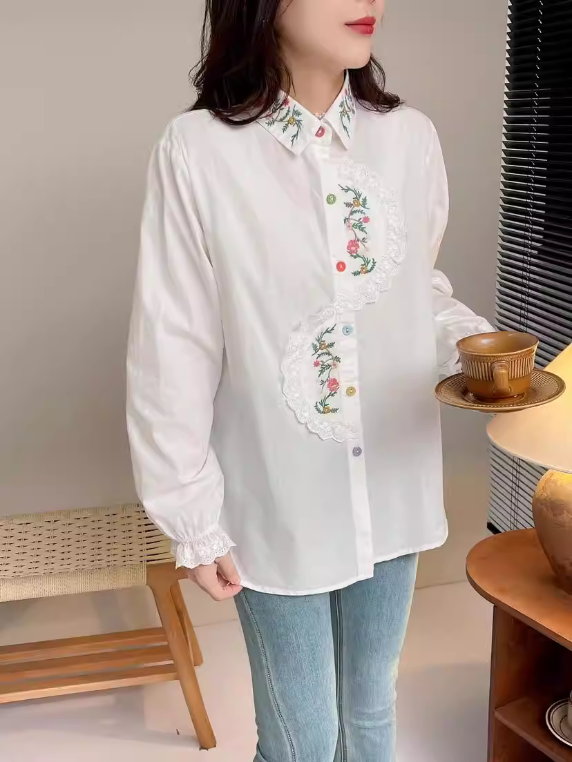 Áo sơ mi cotton thêu hoa mùa xuân Dream Box 2024, cổ áo thêu, tay dài, cúc nhiều màu, dáng rộng, màu trắng