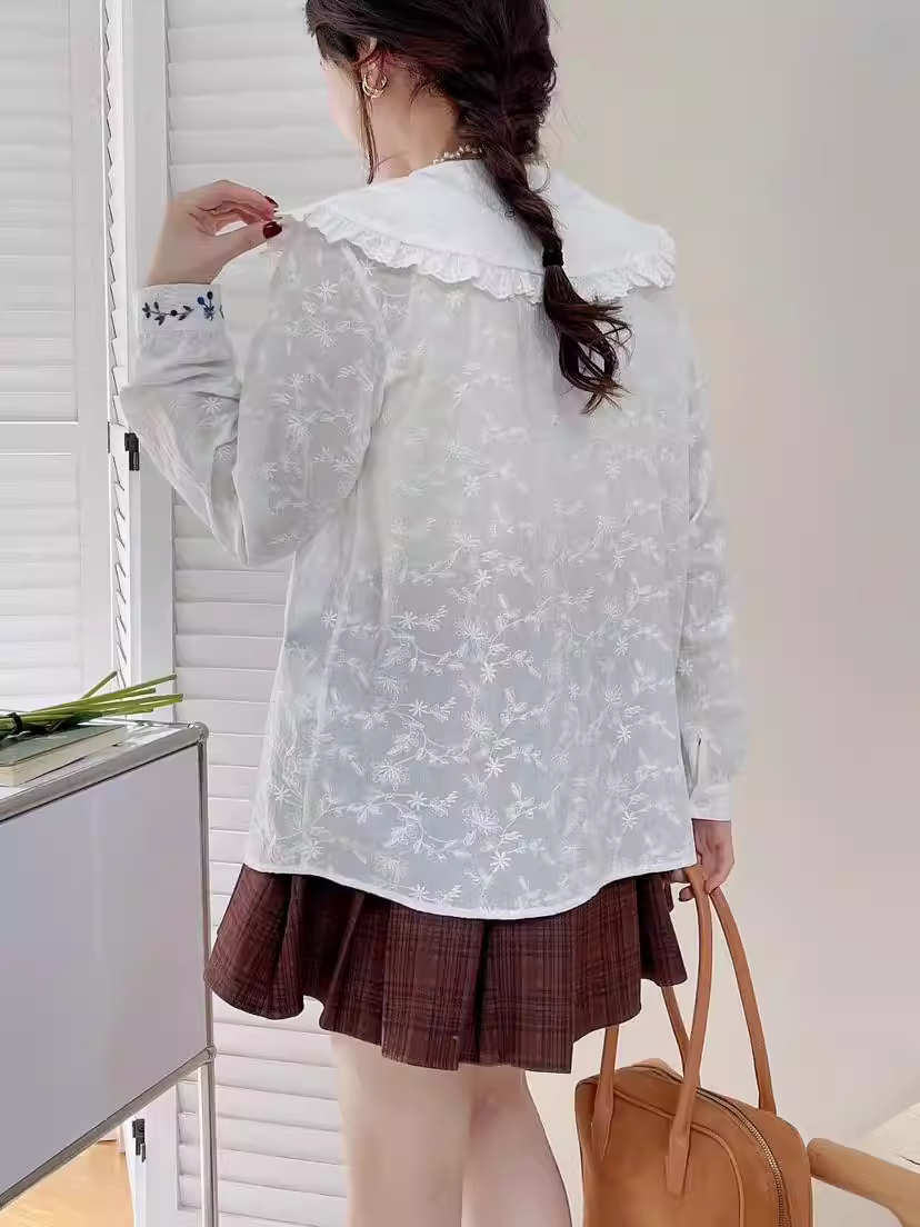 Áo sơ mi cotton thêu hoa ren cổ búp bê tay dài nhiều màu sắc kiểu mới Xuân 2025 Dream Box