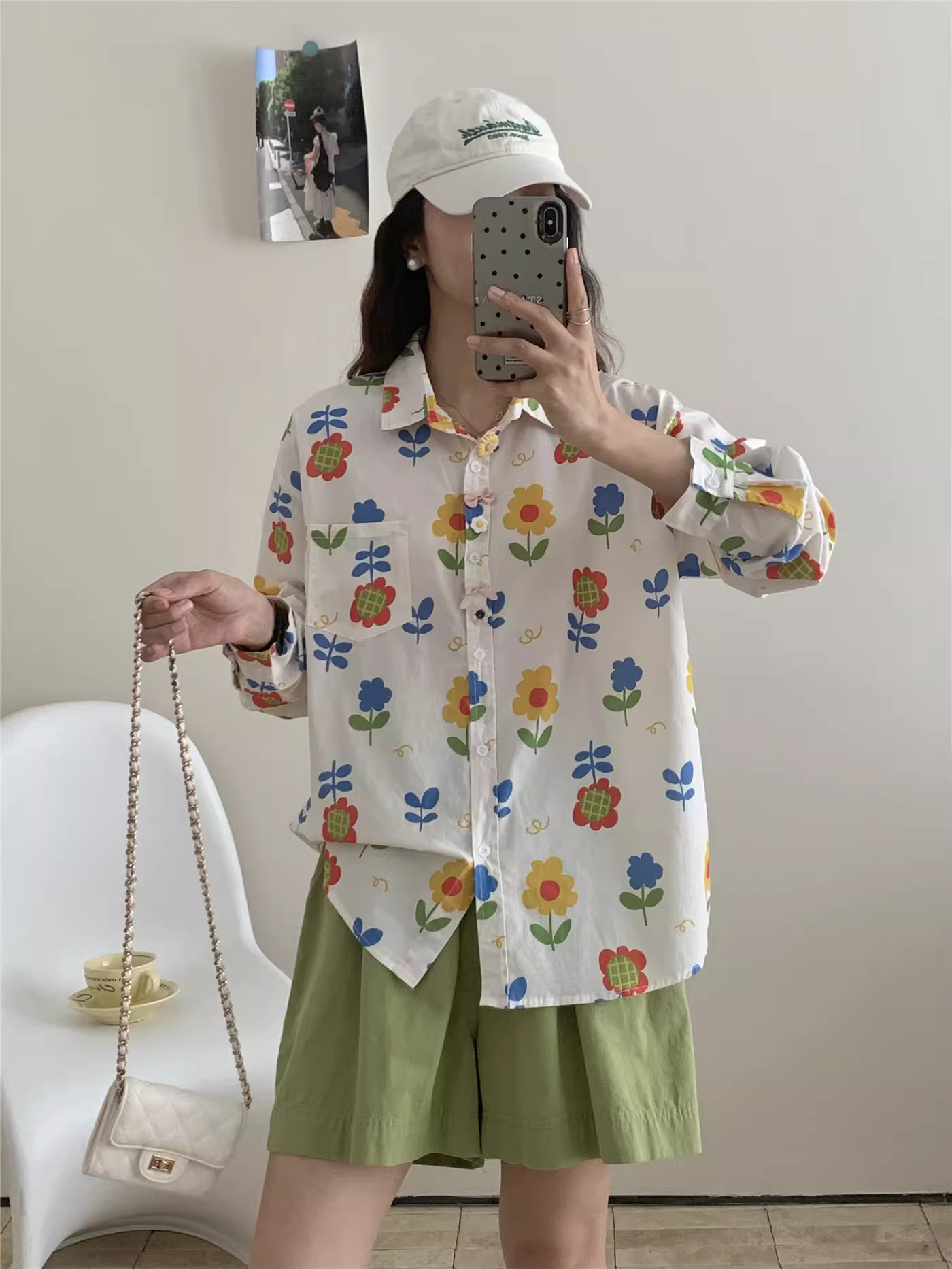 Áo sơ mi cotton in họa tiết hoa phối màu Dream Box 2025 mùa thu, cổ sơ mi, nhiều khuy, tay dài, dáng rộng, áo trẻ trung.