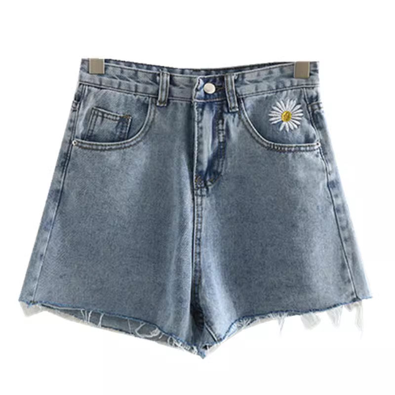 Quần short denim rộng ống, cạp cao, thêu hoa cúc tươi mát, kiểu dáng mới hè 2024, tôn dáng, chất liệu xù nhẹ dành cho nữ